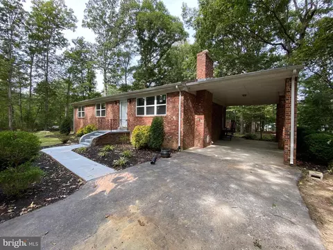 4447 Austin Dr, La Plata, MD 20646
