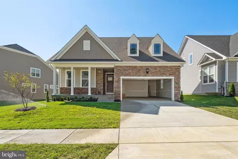 4032 Zion St, White Plains, MD 20695