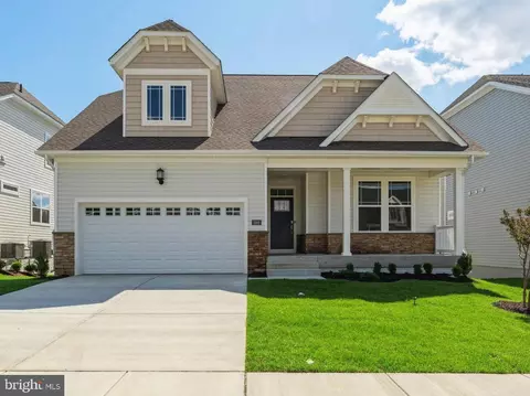 3986 Katmai St, White Plains, MD 20695