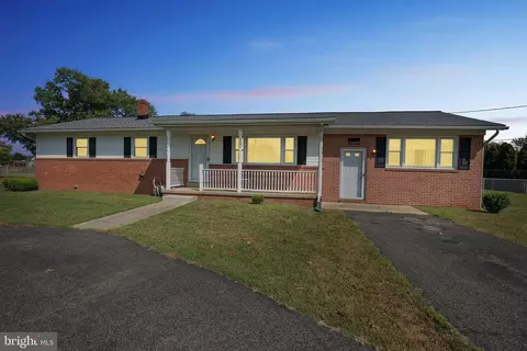 14310 Smallwood Dr, Hughesville, MD 20637