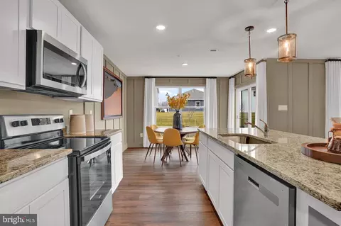 178 Charming Forest Ave, La Plata, MD 20646 photo 11