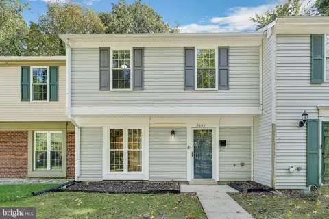 2593 Robinson Pl, Waldorf, MD 20602