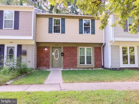 2591 Robinson Pl, Waldorf, MD 20602
