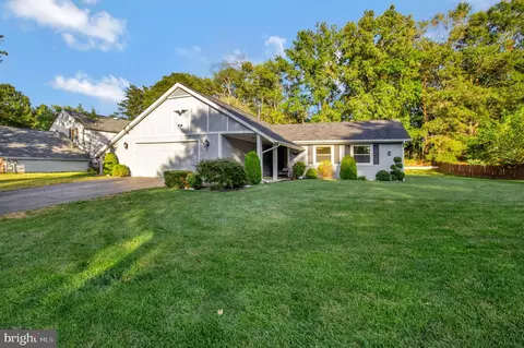 2747 Sprague Dr, Waldorf, MD 20601