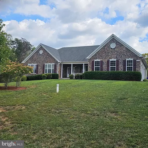 14396 Frontier Trails Ct, Waldorf, MD 20601