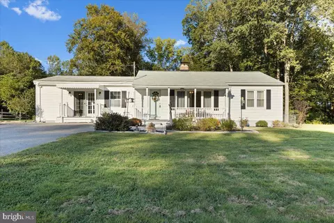 8310 Park Side Rd, Charlotte Hall, MD 20622