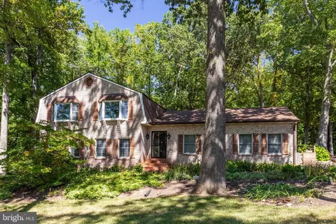 8710 King George Ct, Pomfret, MD 20675