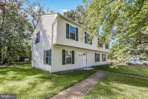 4810 Underwood Ct, Waldorf, MD 20602