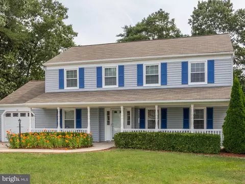 6511 Nutria Ct, Waldorf, MD 20603