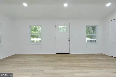 5985 Cockerham Pl, La Plata, MD 20646 photo 3