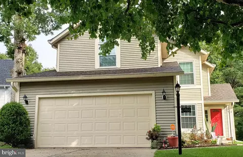 6404 Fisher Ct, Waldorf, MD 20603