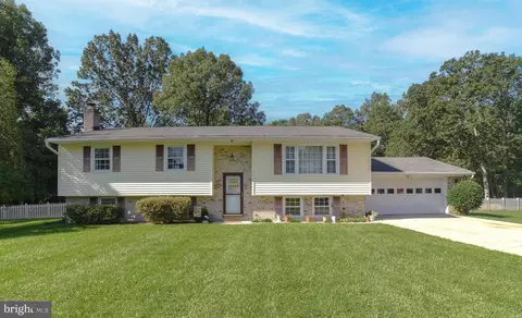 9255 West Ct, White Plains, MD 20695