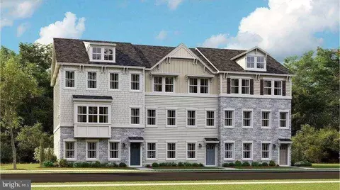 4165 Brodie Pl, White Plains, MD 20695