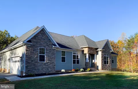 6845 Dillon Ct, Hughesville, MD 20637
