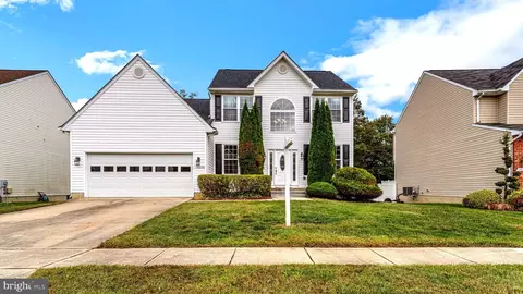 10208 Warfield St, White Plains, MD 20695