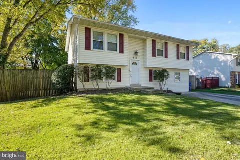 610 Garner Ave, Waldorf, MD 20602