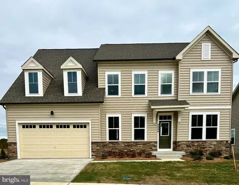 9866 Selkie Ln, Waldorf, MD 20601