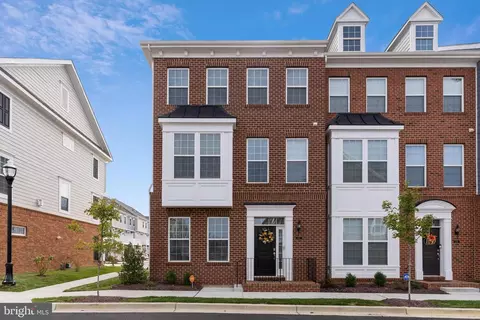 117 Gallop Dr, La Plata, MD 20646