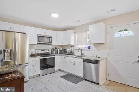 4374 Eagle Ct, Waldorf, MD 20603 photo 14