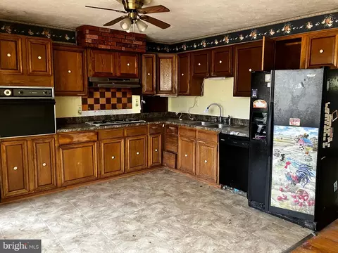 15675 Park Ave, Brandywine, MD 20613 photo 3