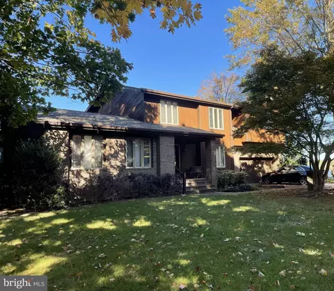 11910 Limestone Ct, Swan Point, MD 20645