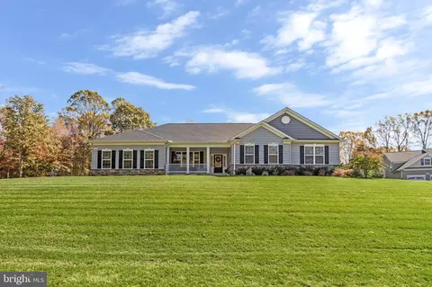 12468 Stallion Pl, Hughesville, MD 20637