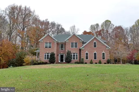 8995 Bridgett Ln, La Plata, MD 20646