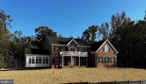 12176 Calverts Run Ct, La Plata, MD 20646