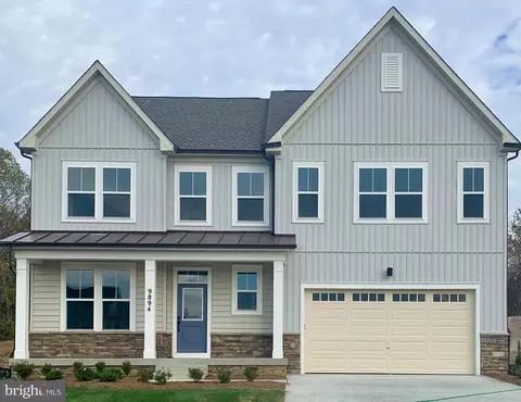 9894 Selkie Ln, Waldorf, MD 20601
