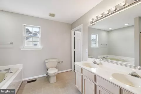 2449 Shellcove Ct, Waldorf, MD 20601 photo 23