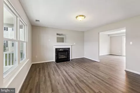 2449 Shellcove Ct, Waldorf, MD 20601 photo 3
