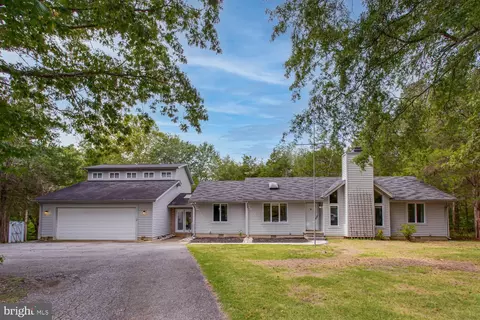 9405 James Ct, Pomfret, MD 20675