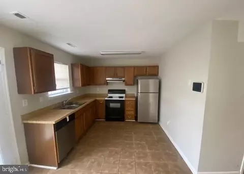 4354 Eagle Ct, Waldorf, MD 20603 photo 3