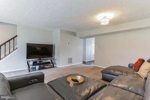 6103 Red Squirrel Pl, Waldorf, MD 20603 photo 5