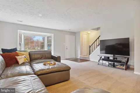 6103 Red Squirrel Pl, Waldorf, MD 20603 photo 7