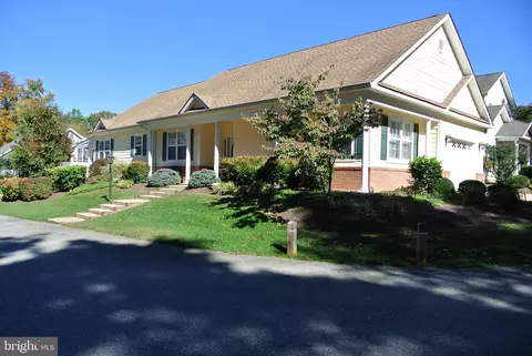 100 Burning Bush Pl, La Plata, MD 20646