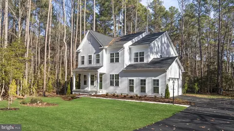 15090 Carriage Cir, Issue, MD 20645 photo 2