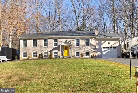 5308 Lily Ct, La Plata, MD 20646