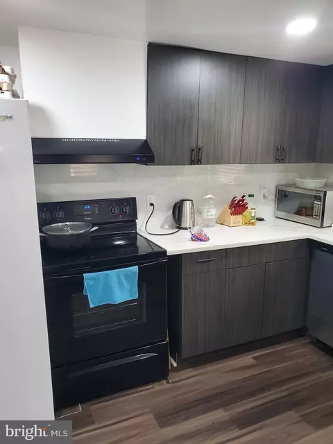 Kitchen - 2370 Davis Rd, Waldorf, MD 20603 photo 3 of 3