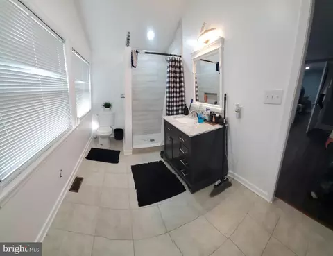 Entry Way - 2370 Davis Rd, Waldorf, MD 20603 photo 2 of 2