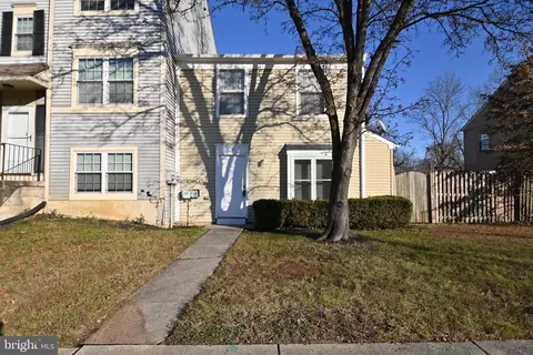 9 Heather Ln, Indian Head, MD 20640