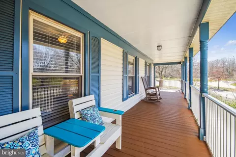 Exterior - 128 E Quail Ln, La Plata, MD 20646 photo 4 of 15