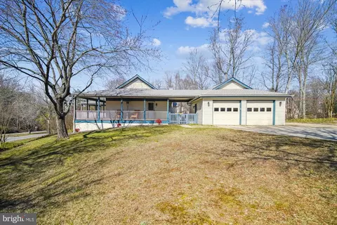 128 E Quail Ln, La Plata, MD 20646