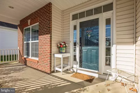 11185 Inwood Ln, White Plains, MD 20695