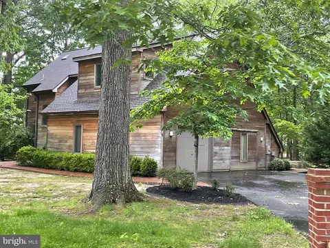 Exterior - 14945 Abelia Ct, Swan Point, MD 20645 photo 2 of 11
