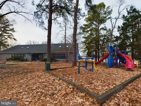 View/Area - 14945 Abelia Ct, Swan Point, MD 20645 photo 7 of 11