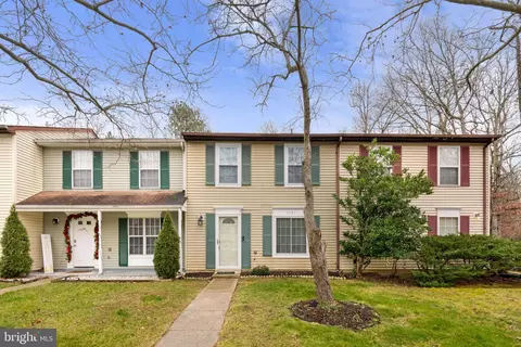 1547 Pin Oak Dr, Waldorf, MD 20601