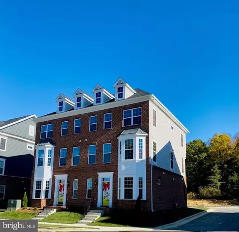 262 Buckeye Cir, La Plata, MD 20646