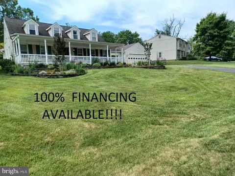 8757 Valley Dr, Waldorf, MD 20603