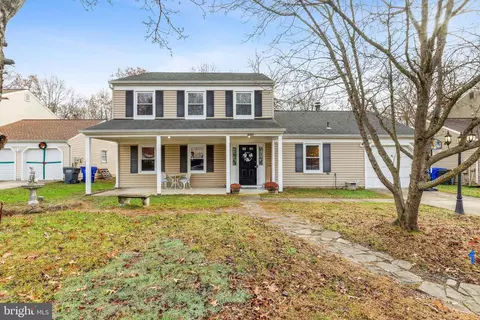 6505 Nutria Ct, Waldorf, MD 20603